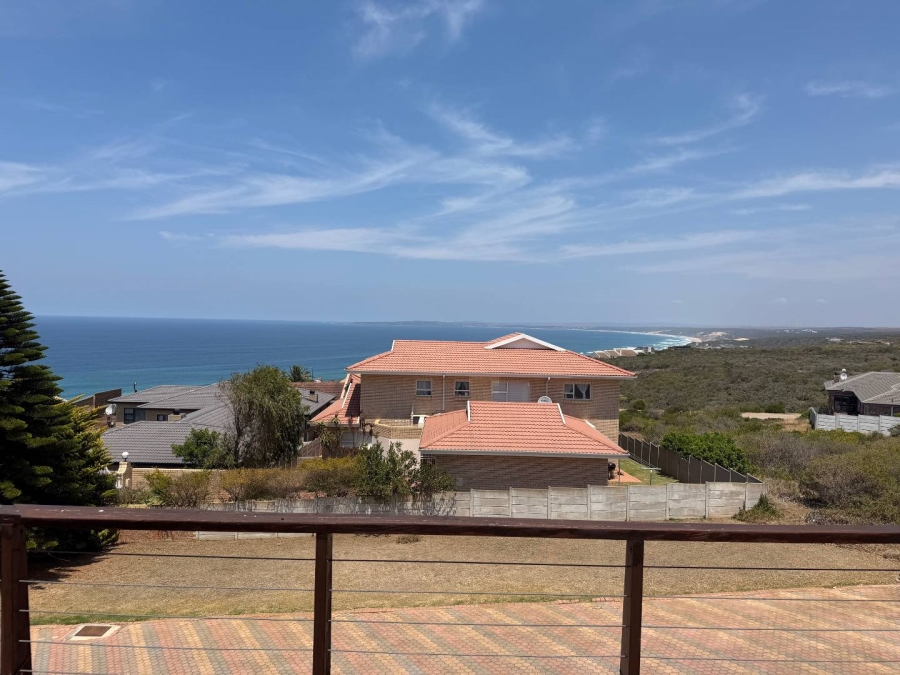 4 Bedroom Property for Sale in Dana Bay Western Cape
